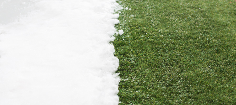 cesped-artificial-en-invierno