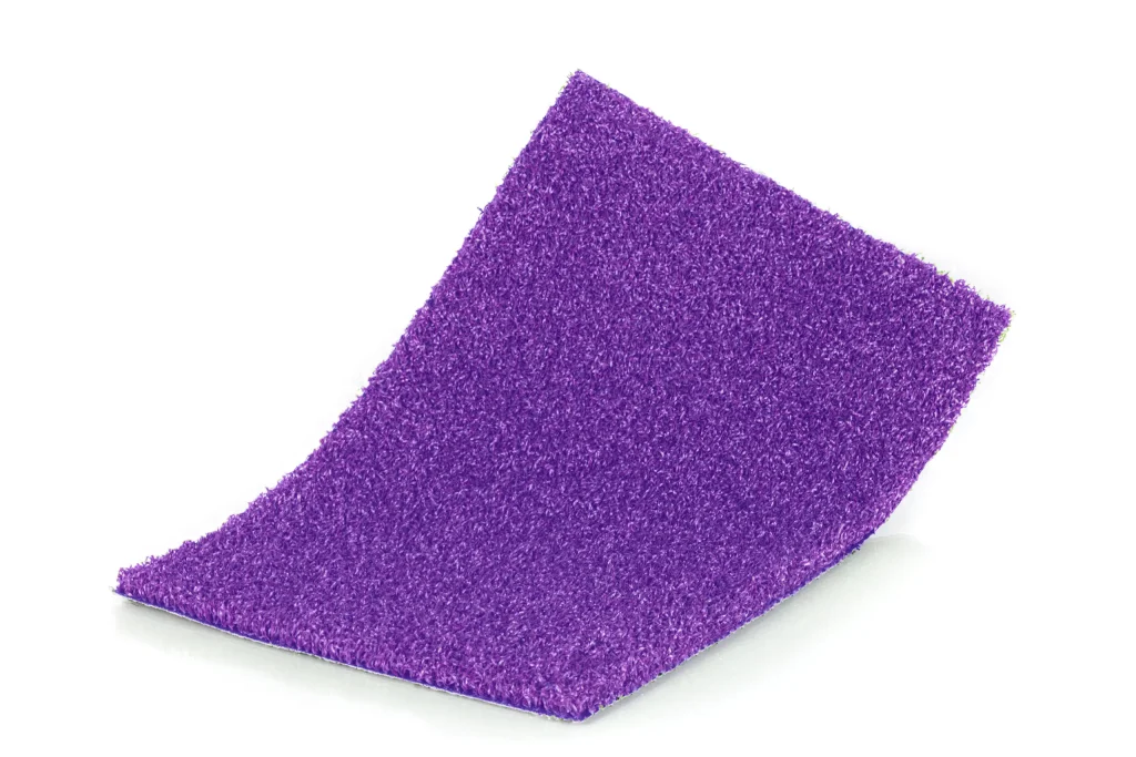 cesped-artificial-golf-putt-purple