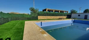 Césped para piscinas 36 Modelo-ROMEO-casa-parcela-pisci-Ogijares-Vanesa-14