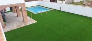 Césped para piscinas 35 Modelo-ROMEO-parcela-con-pisci-casa-Otura-2021-6